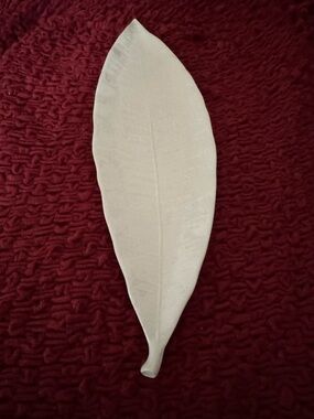 Michael Aram Cream Leaf Cracker Plate